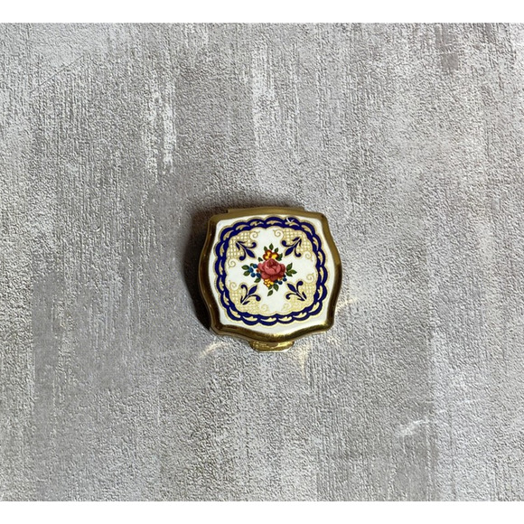 Vintage Limoges France Pill Trinket Box Floral Enamel Porcelain Gold Tone France - Picture 1 of 13